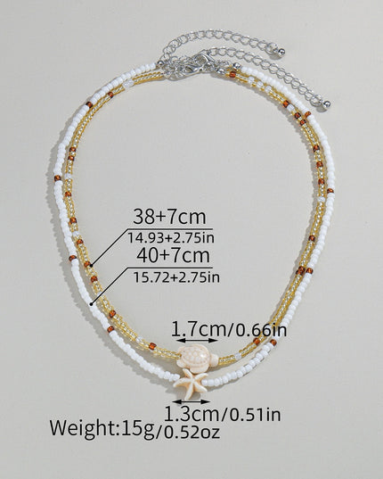 Necklace with measurements and weight details on a light gray background